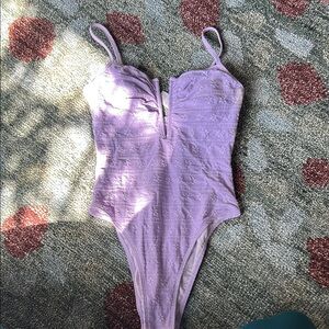 CupShe Daisy eyelet plunge V- wire one piece,  NWT